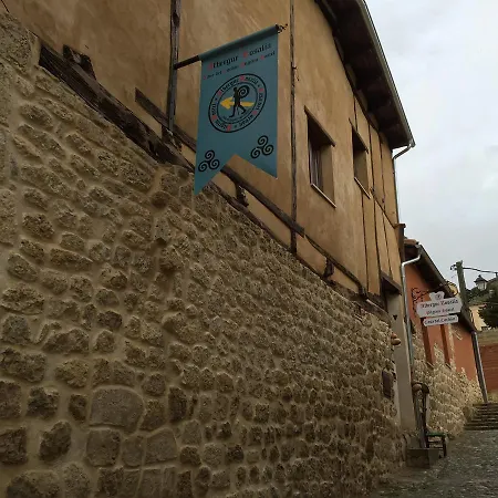 Rosalia / Pilgrim Hostel *