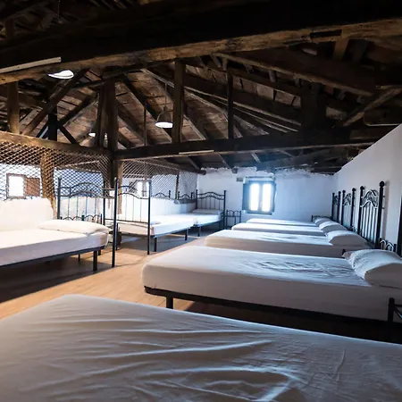 Rosalia / Pilgrim Hostel *
